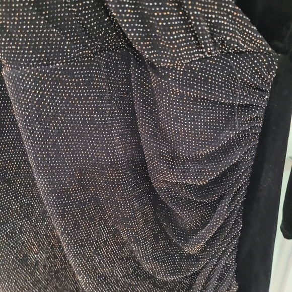 NWT-Black and gold velvet wrap dress-Small - Picture 4 of 7